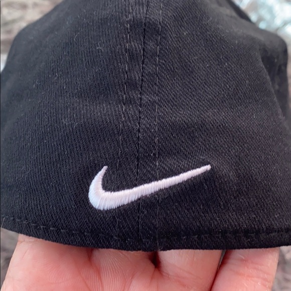 Nike Aerobill Classic 99 Hat - Picture 2 of 3